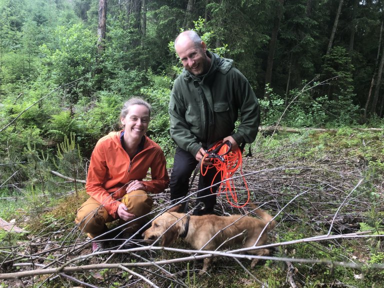 Lars Jørund og Hilde Eline sammen med Basse