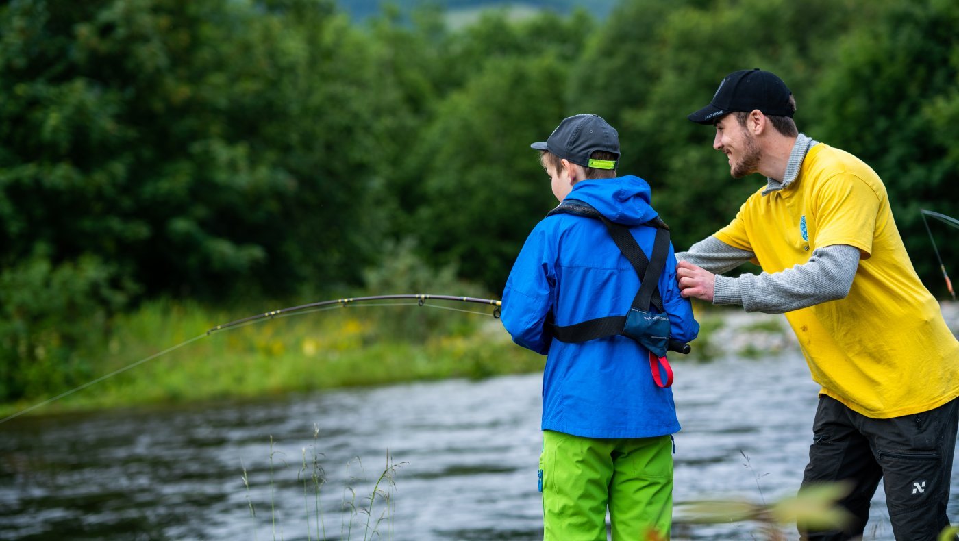 Urbant outdoor life - Welcome to practical fishing from shore in Lillevatnet near the clubhouse of Ålesund Hunting and Fishing Association.